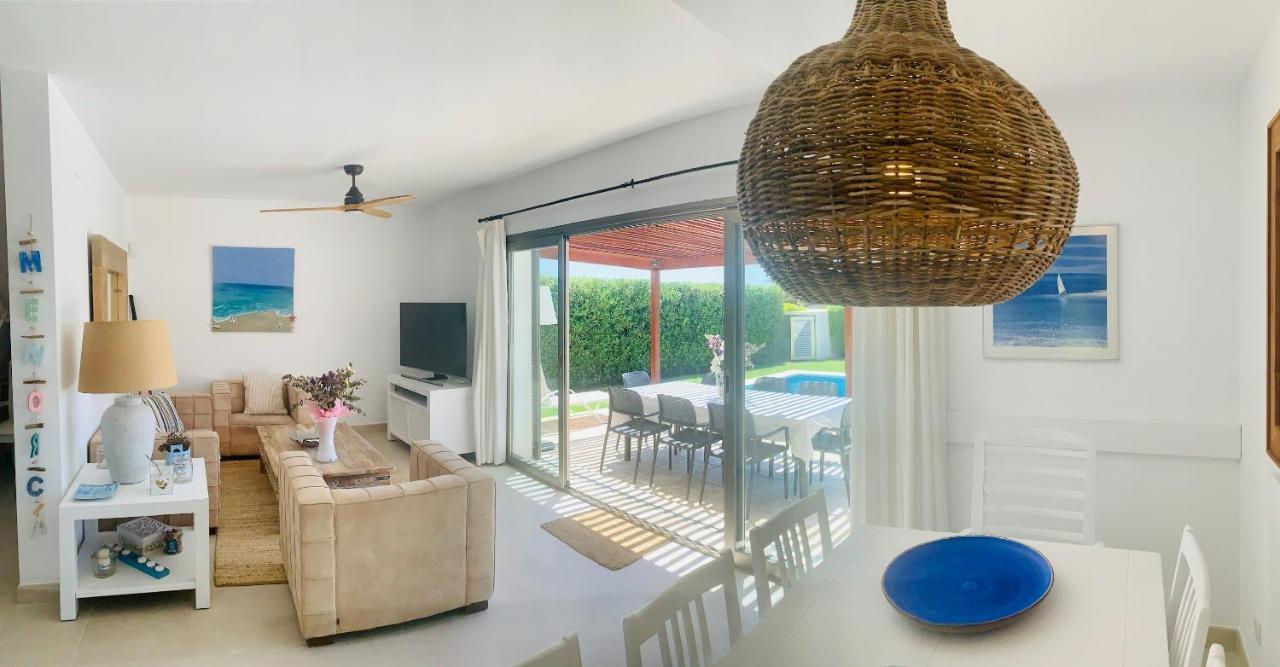 Villa Lauvic Cala 'n Bosch Buitenkant foto