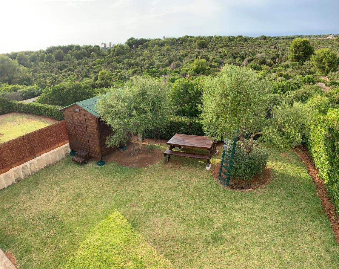 Villa Lauvic Cala 'n Bosch Buitenkant foto